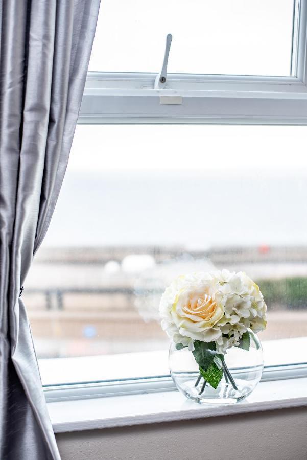 Mars Hotel Seaview Blackpool Ngoại thất bức ảnh